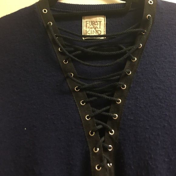 LF Lace Up Sweater Size Medium - Picture 3 of 3